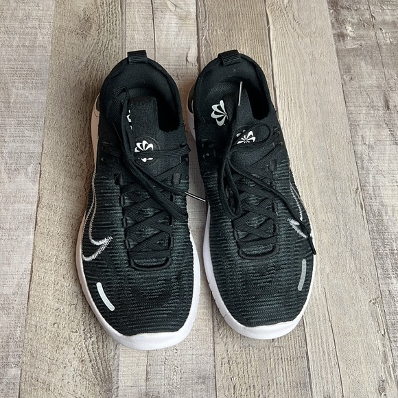 Nike Free Run Flyknit Next Nature Running Shoe - Picture 3 of 8